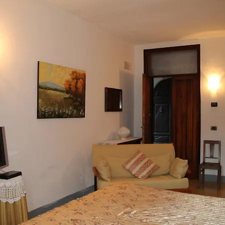 Farm stay I Chiosi Comano (Tuscany)